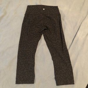 Lululemon crop leggings